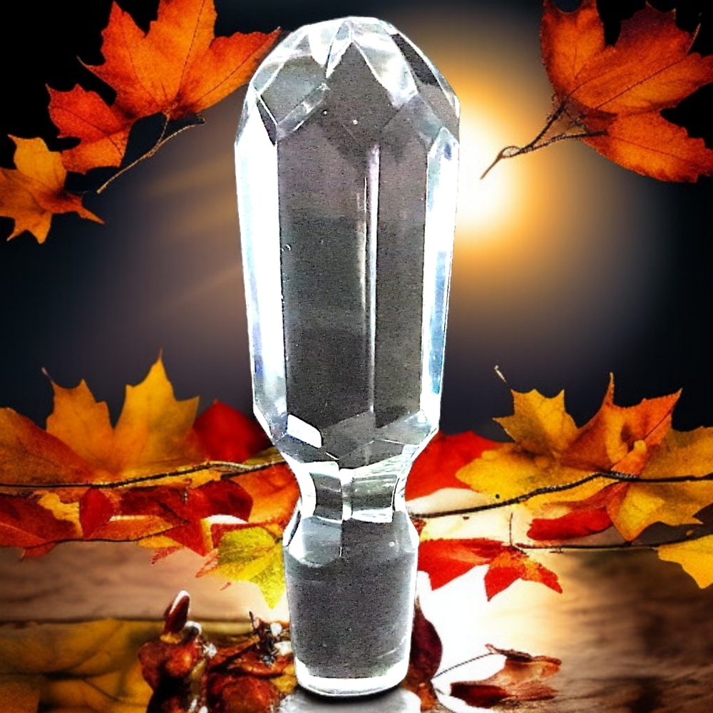 Hand Cut Crystal Wine Decanter Bottle Stopper Vintage Cork Clear Heavy Faceted
